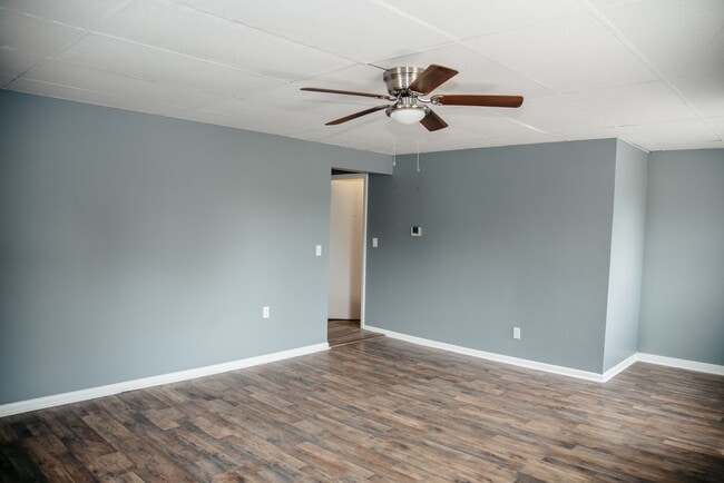 Building Photo - 2933 Horseshoe Pike
