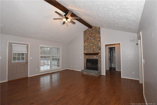 Building Photo - 521 Richmond Park Dr