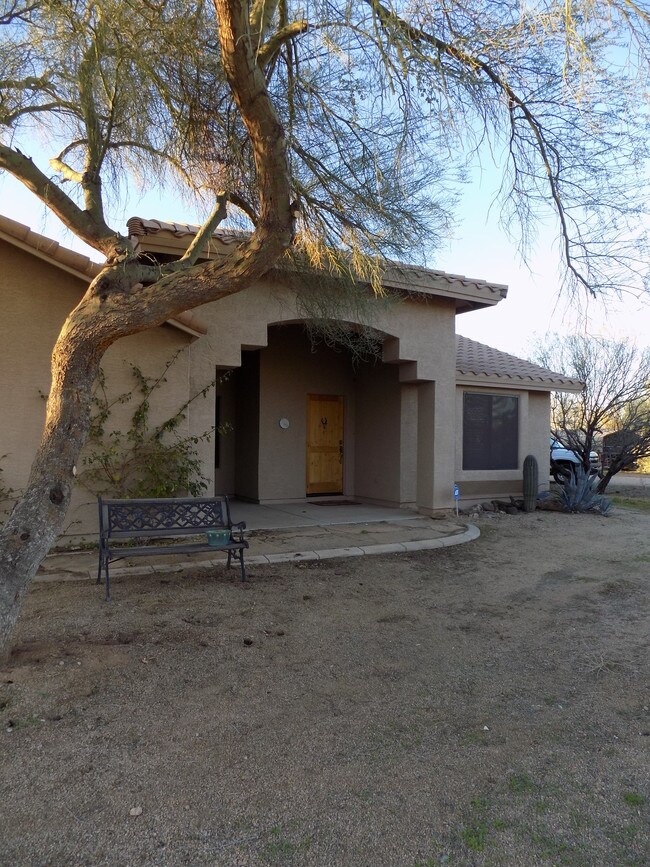 Building Photo - 2307 E Joy Ranch Rd