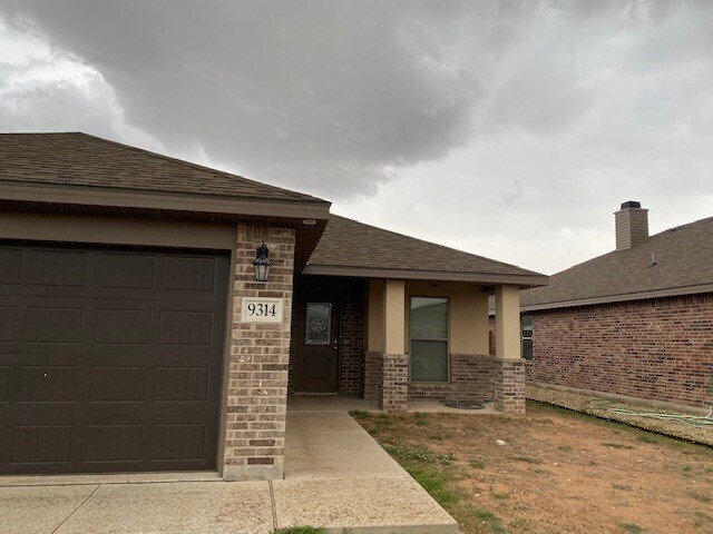 Building Photo - 9314 Sagebrush Ave