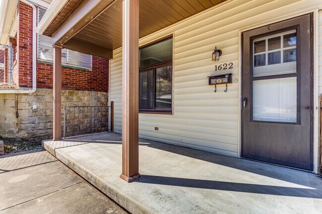 Foto del edificio - Updated House for Rent in Carrick!