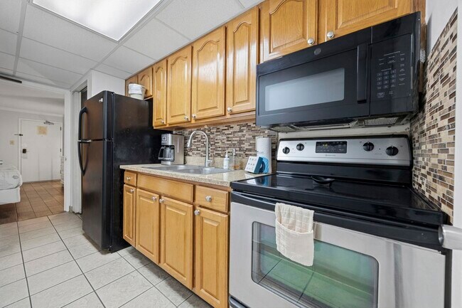 Foto del edificio - 6804 N Ocean Blvd
