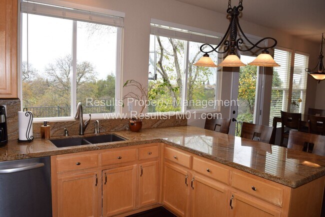 Foto del edificio - 4 br, 2.5 bath House - 3004 Fox Hill Dr