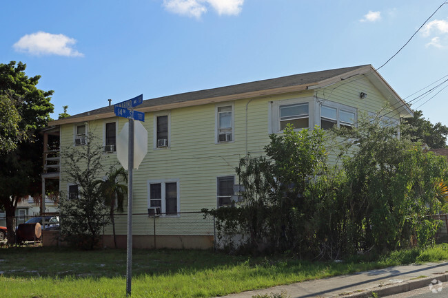 Building Photo - 921 14th St