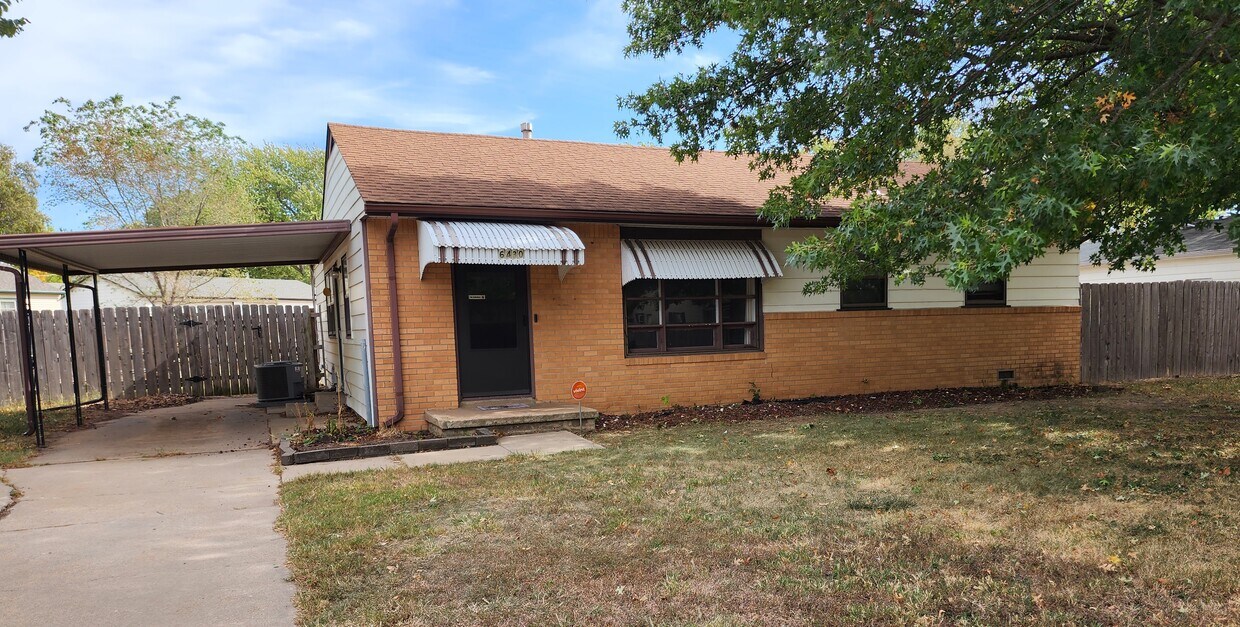 6430 N East Park View St, Park City, KS 67219 House for Rent in Park