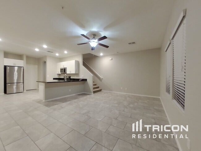 Foto del edificio - 12572 W Lindbergh Dr
