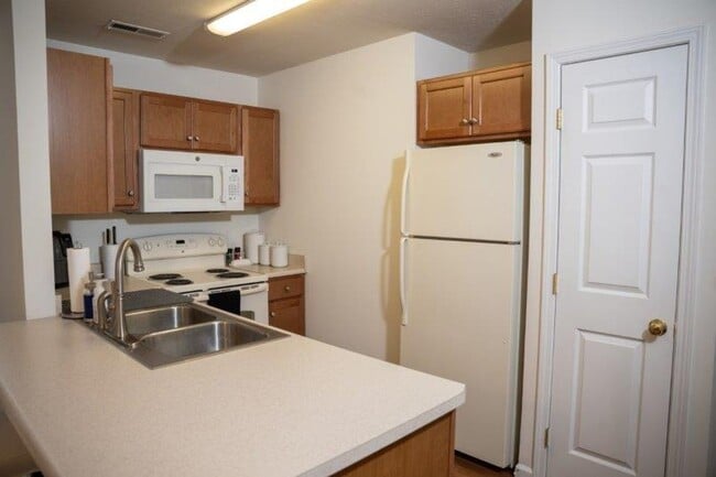 Interior Photo - Shadow Pines