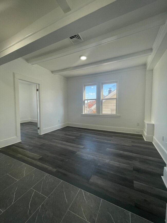 Building Photo - 114 Overlook Ave