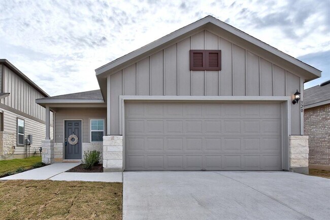 Building Photo - 320 Thornless Cir