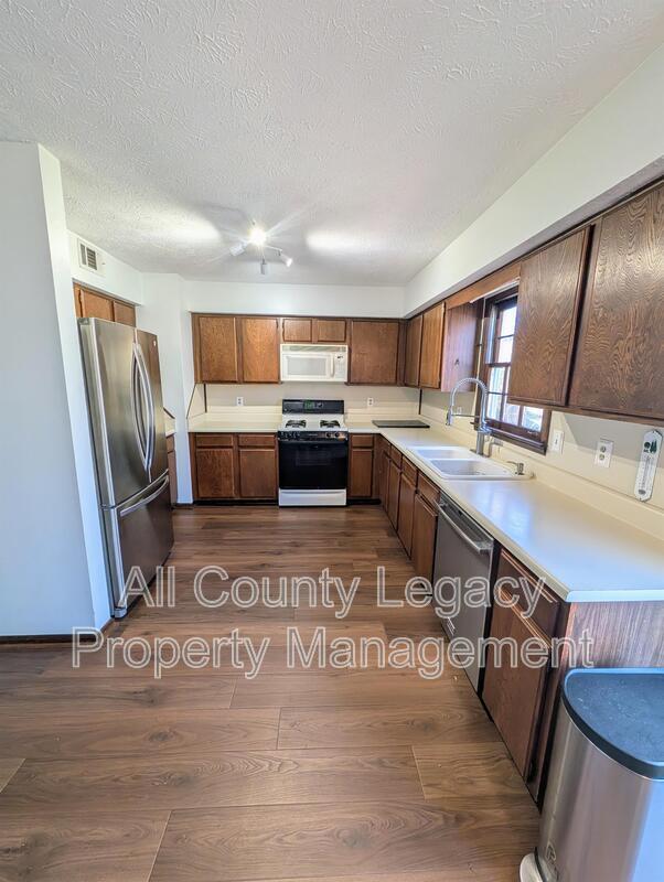 Foto del edificio - 3787 Etna Dr