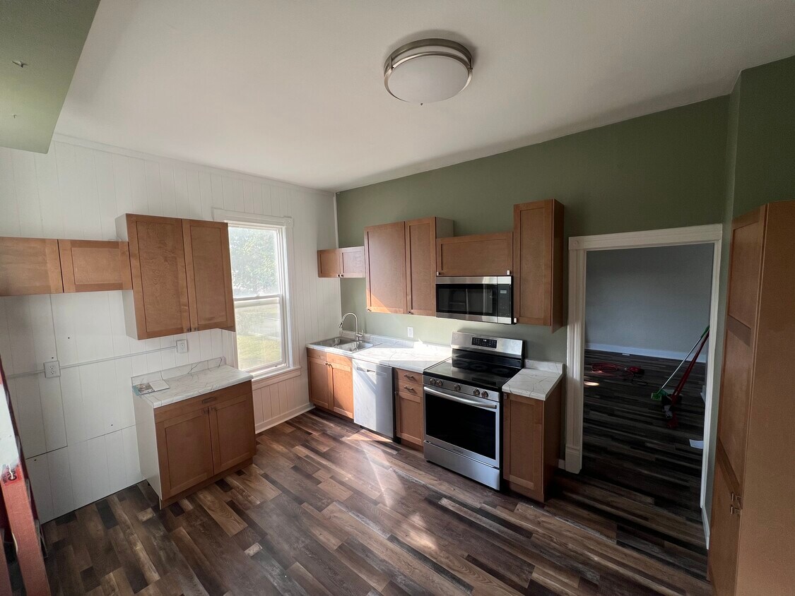 Foto principal - 1903 Spooner Ave