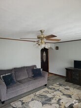 Building Photo - 5411 Starling Dr