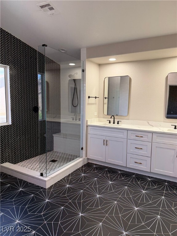 Building Photo - 2133 Hillsgate St