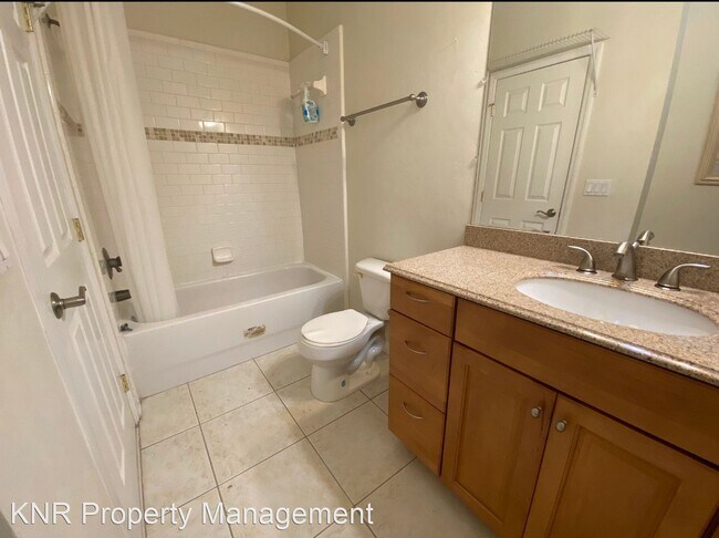 Foto del edificio - 2 br, 2.5 bath House - 575 NW 26th Ave