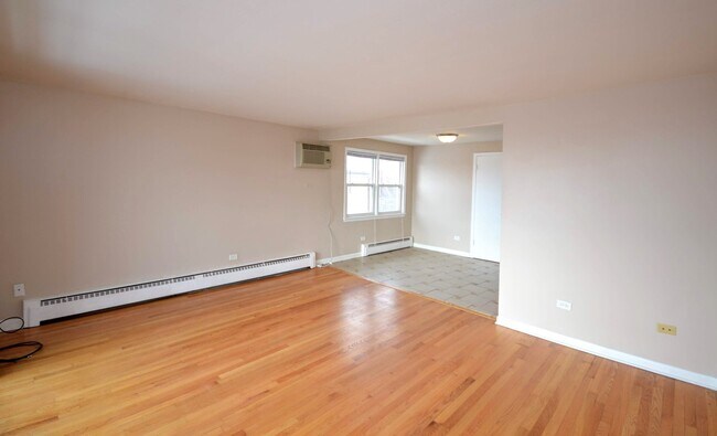 Building Photo - 7138 82nd St