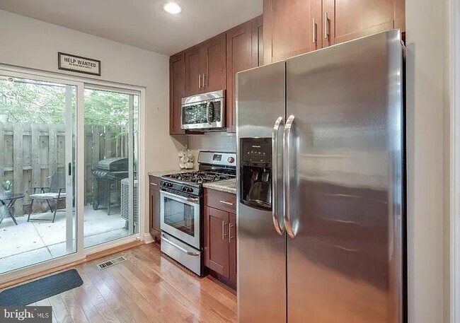 Foto del edificio - 1527 S Hicks St