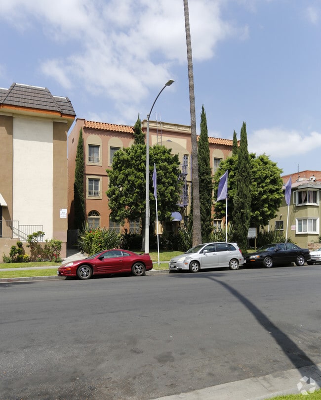 Building Photo - Sutton Place Apartments