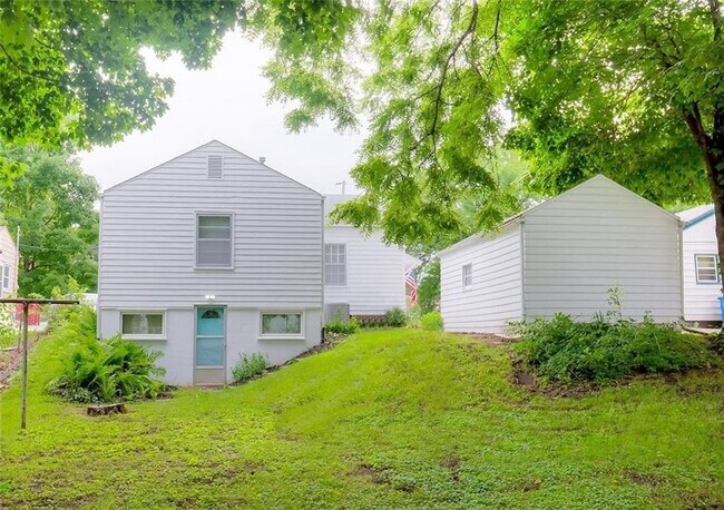 Foto del edificio - 4124 3rd St