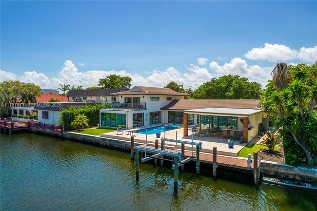 Building Photo - 1025 Diplomat Pkwy