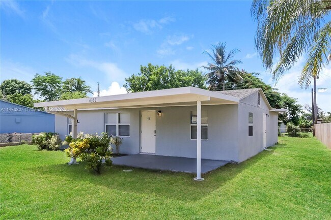 Foto del edificio - 4386 Pine St