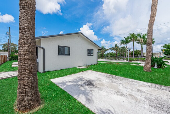 Foto del edificio - 2015 Wilkins Ave