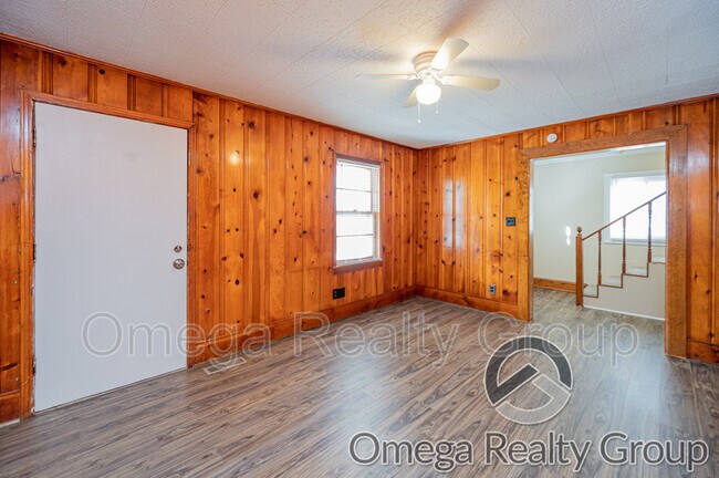 Foto del edificio - 3920 Cypress Ave SW