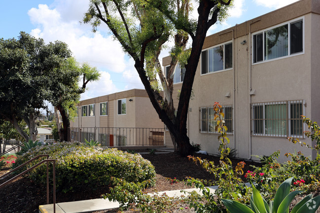 Building Photo - Delta Manor Apartments