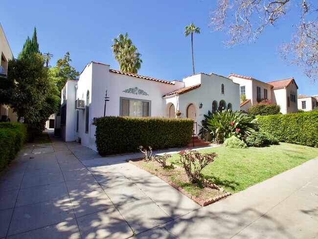 Building Photo - 229 N Swall Dr