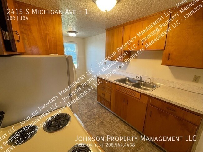 Foto del edificio - Affordable 1 bedroom with off street parki...