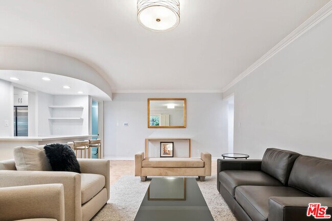 Foto del edificio - 4445 Cartwright Ave