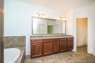 Building Photo - 8127 Caroline Ridge Dr