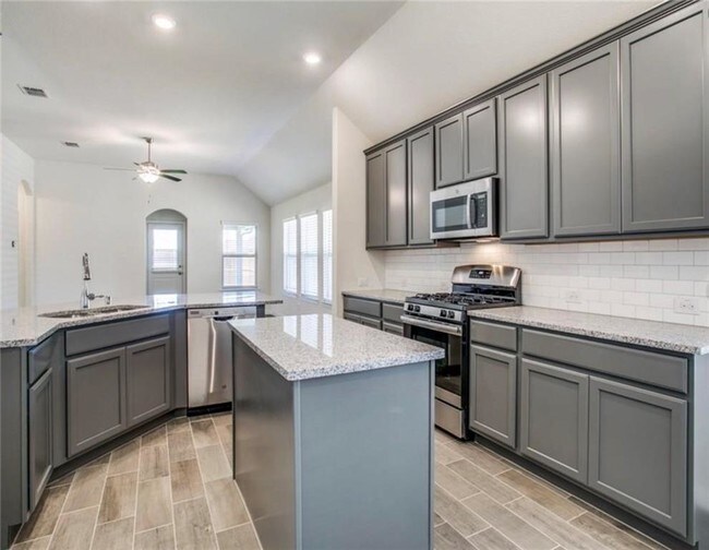 Foto del edificio - 6012 Sutton Fields Trail