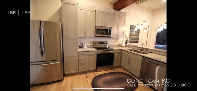 Foto del edificio - 1 Bedroom Artist Loft Available Now!