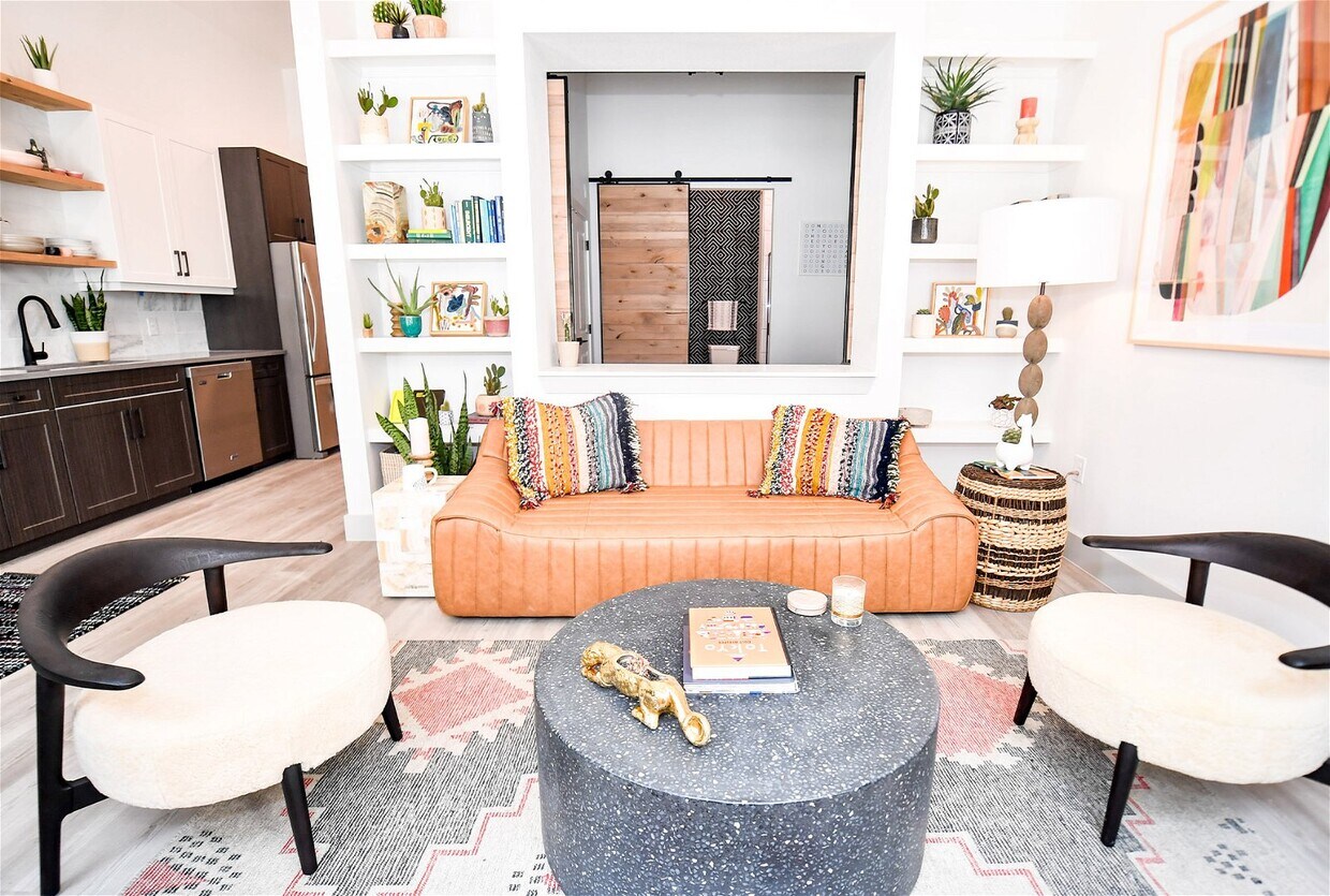 Building Photo - 200 North Bishop Avenue Apt #C157, Dallas,...