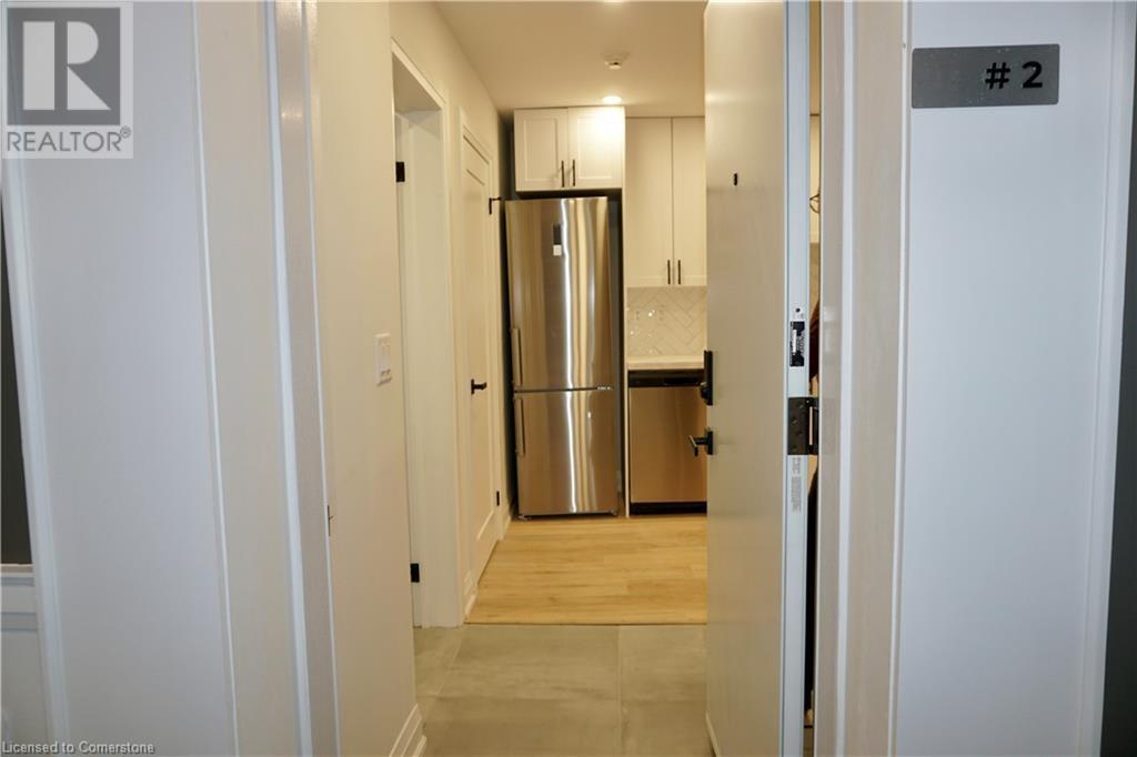 Photo principale - 588 Barton St E