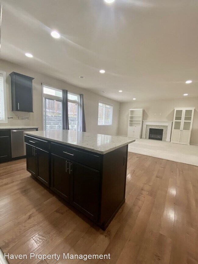 Foto del edificio - 4 br, 3 bath House - 3606 Mill Ave S