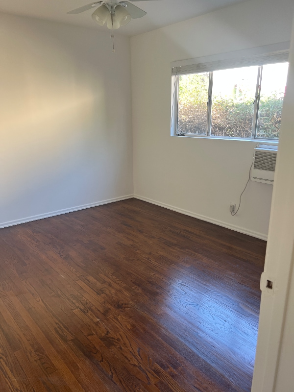 Building Photo - 1037 N Gardner St