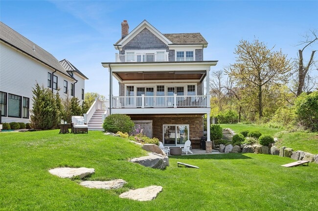 Building Photo - 938 Sound Shore Rd