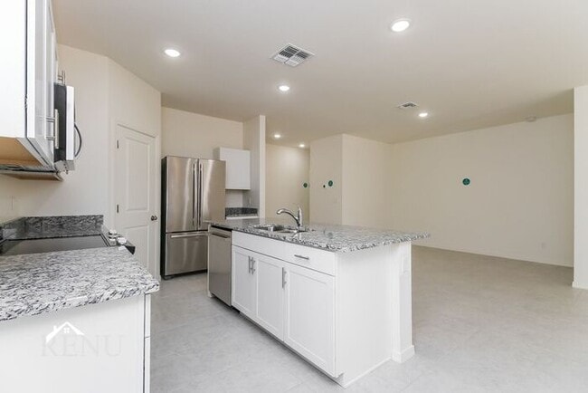 Building Photo - 35383 W San Capistrano Ave