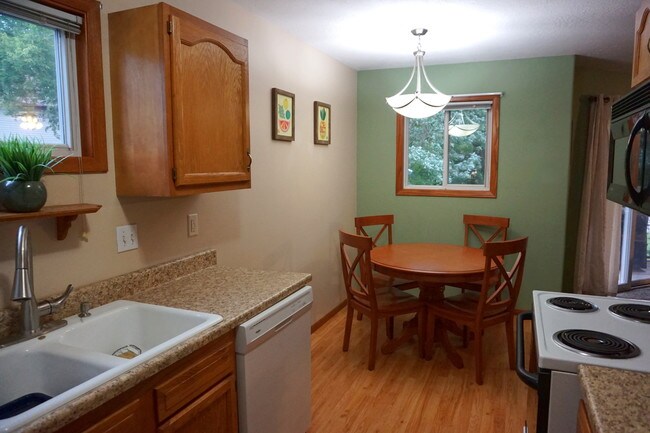 Cocina/comedor - 600 W 39th St
