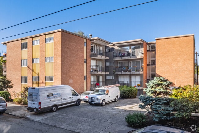 Building Photo - Lorelei Apartments