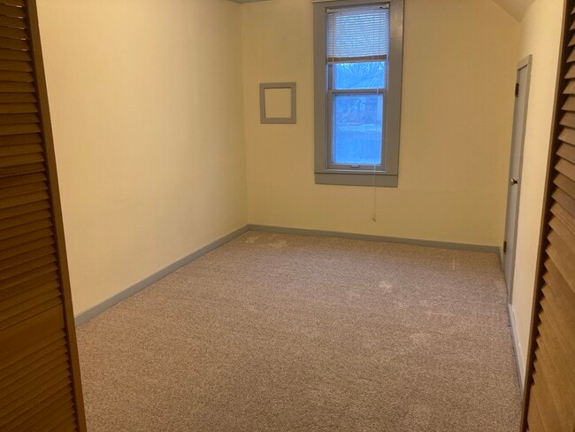 Bedroom 2 - 1725 1/2 N Market St
