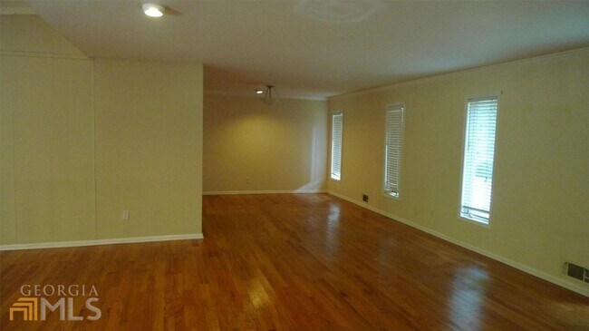 Building Photo - 4968 Twin Branches Way