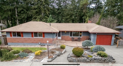 Building Photo - 1626 Huson Dr