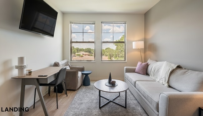 Building Photo - 2017 Brook Rd