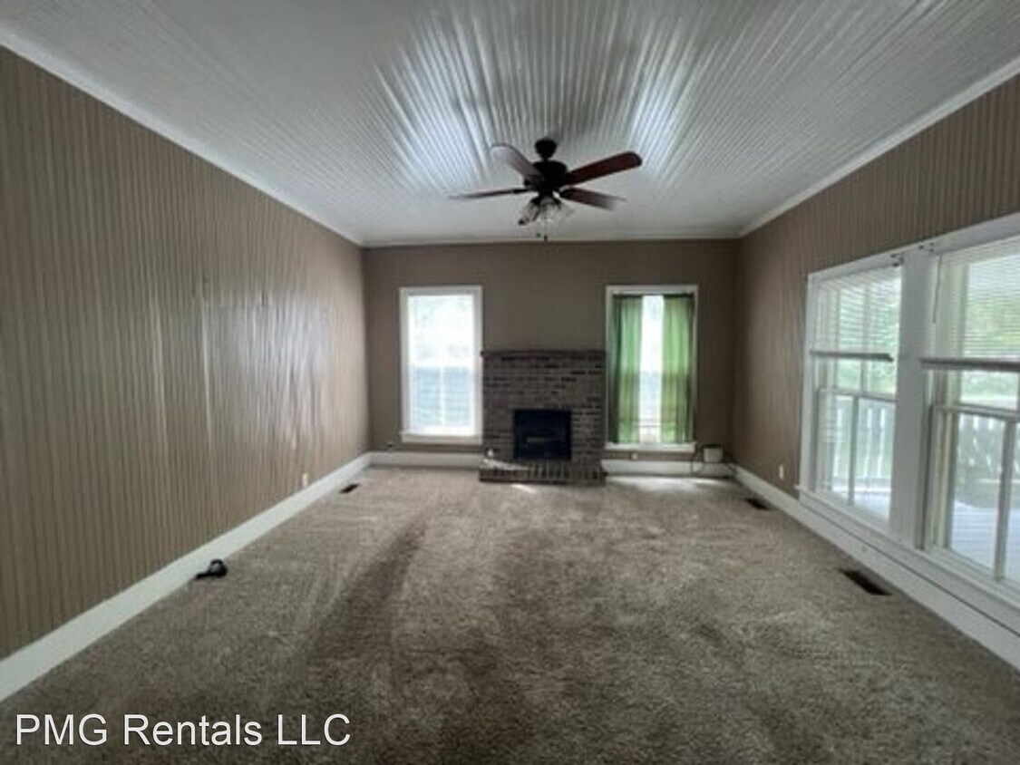 3 br, 2 bath House 14008 Highway 67 House for Rent in Statesboro, GA