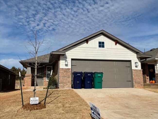 Foto del edificio - Deer Creek Schools