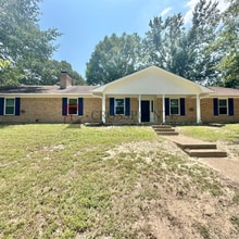 Building Photo - 3921 Wakefield Dr