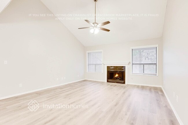 Foto del edificio - 6132 Lakeshore Dr SE