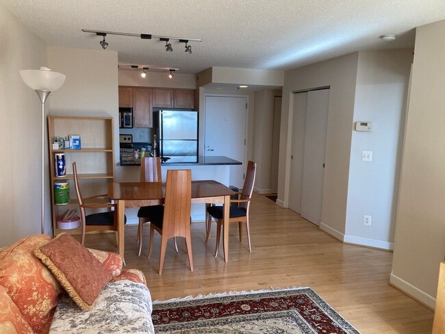 Building Photo - Fantastic Condo in Downtown Bethesda with Parking - Available Now!